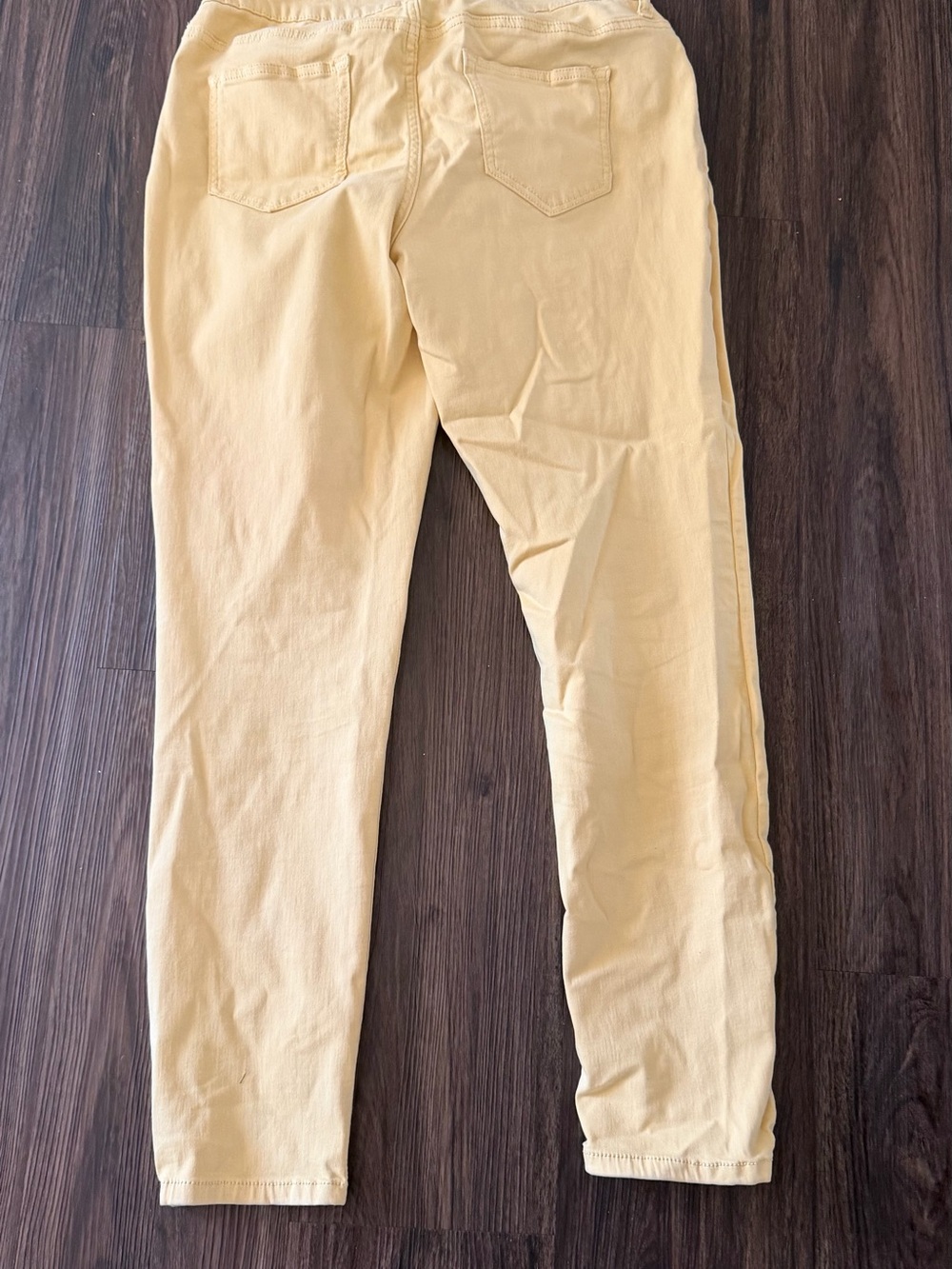 Maurices Women's Skinny Jeans in Pale Yellow